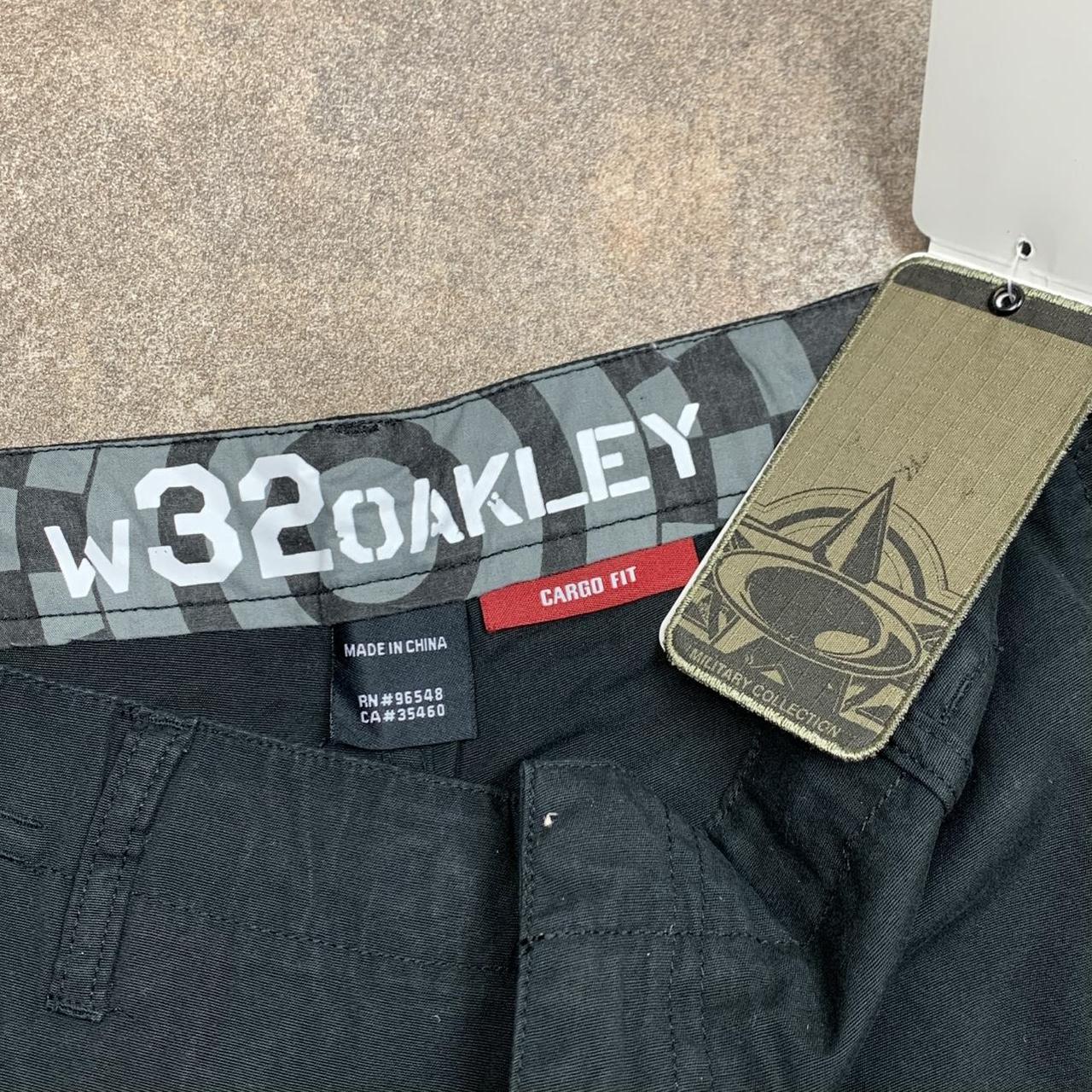 Oakley 00s Flying Tiger black baggy cargo jorts