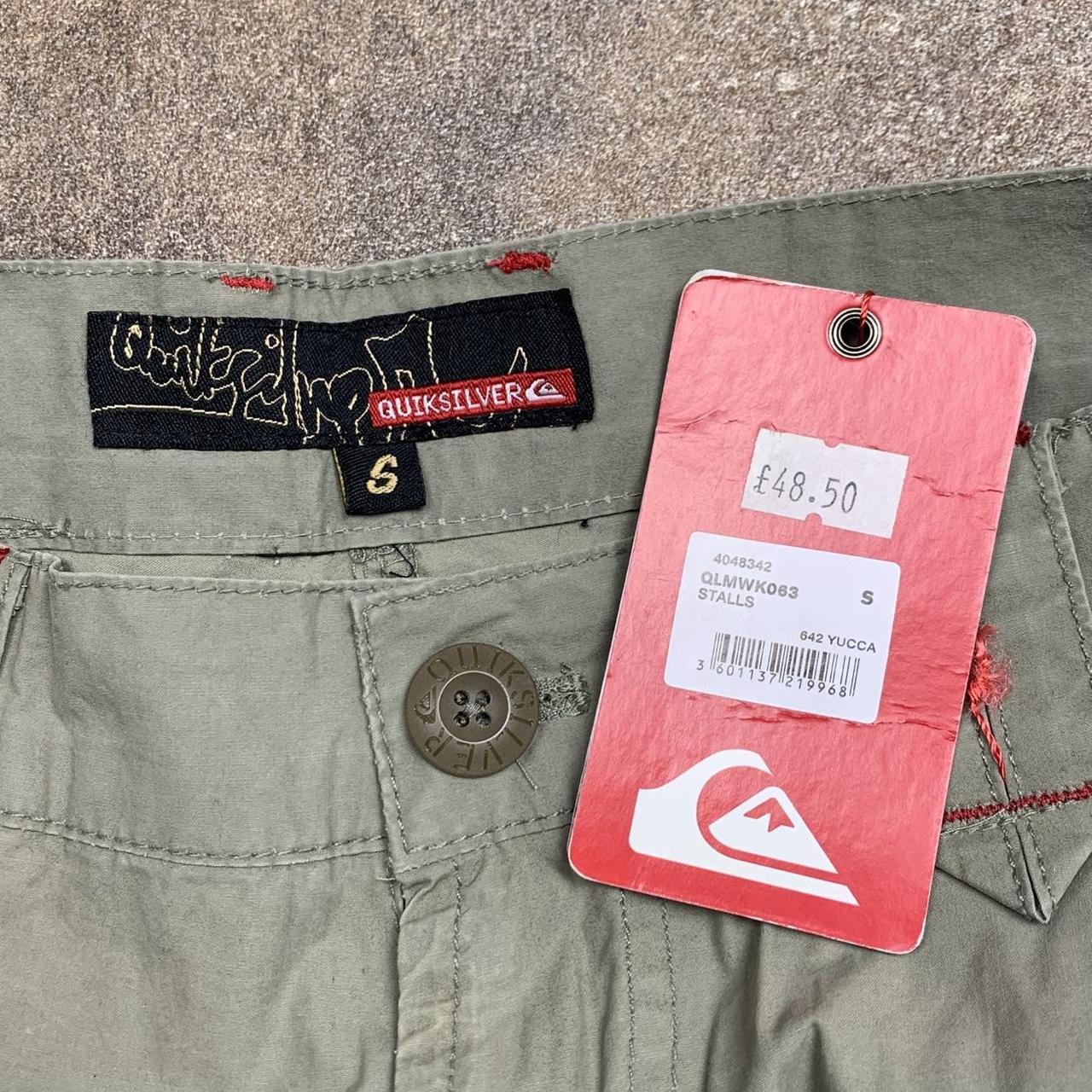 Quiksilver 00s green graphic baggy cargo shorts
