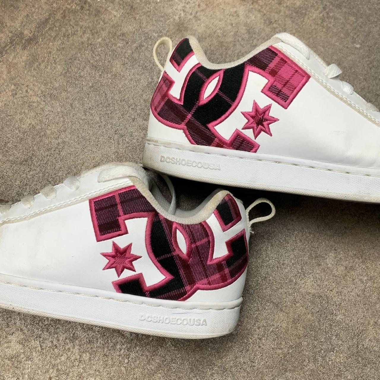 DC Shoes Court Graffik 00s white pink chunky trainers