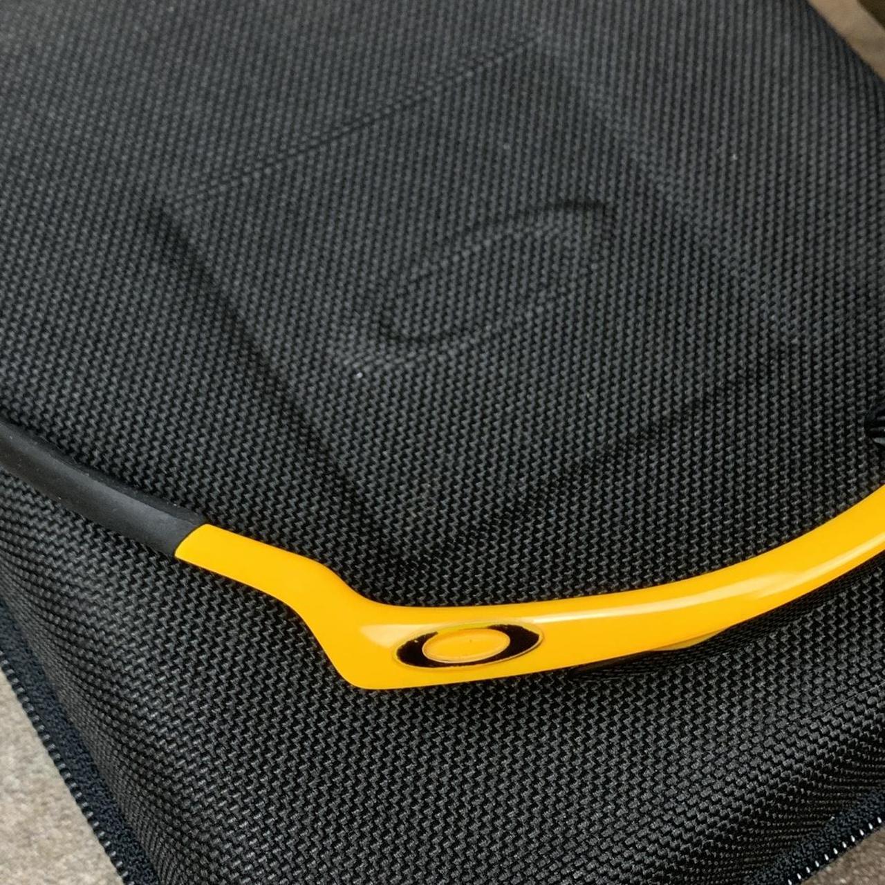 Oakley Software 90s Pro M Frame yellow black sunglasses