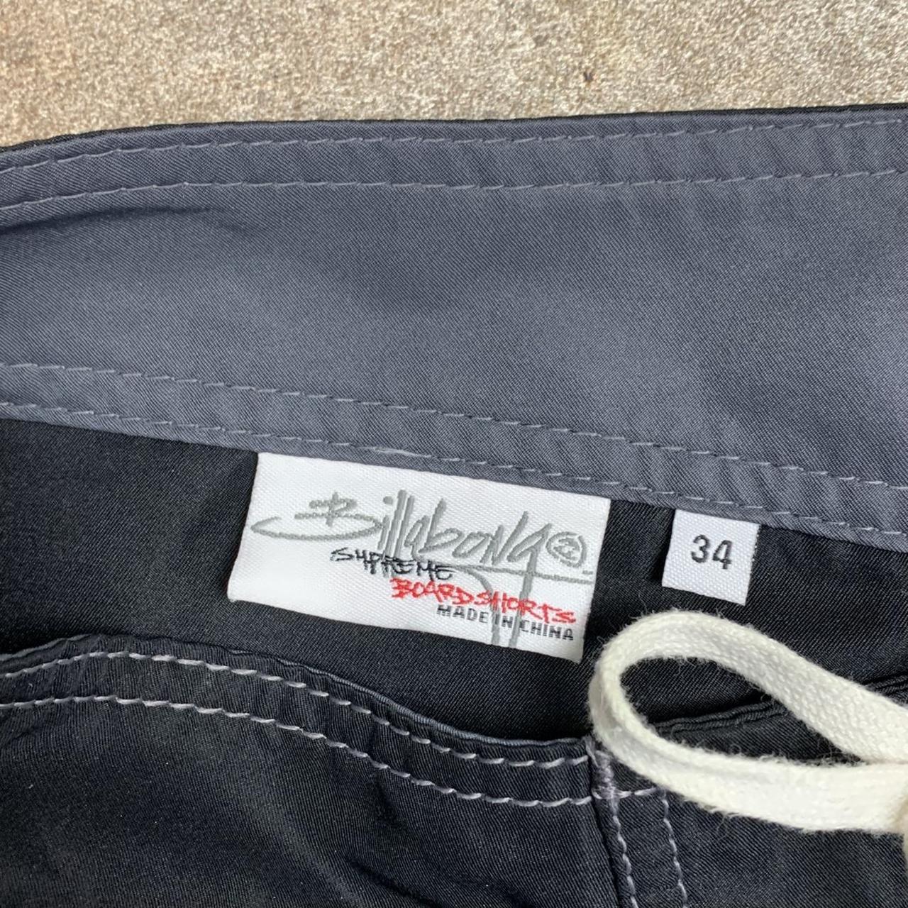 Billabong 00s graphic black grey boardshorts