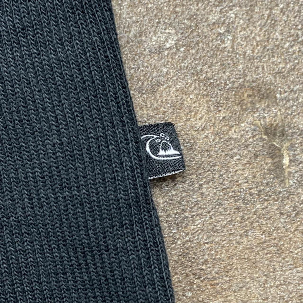 Quiksilver 90s black knit v-neck sweater