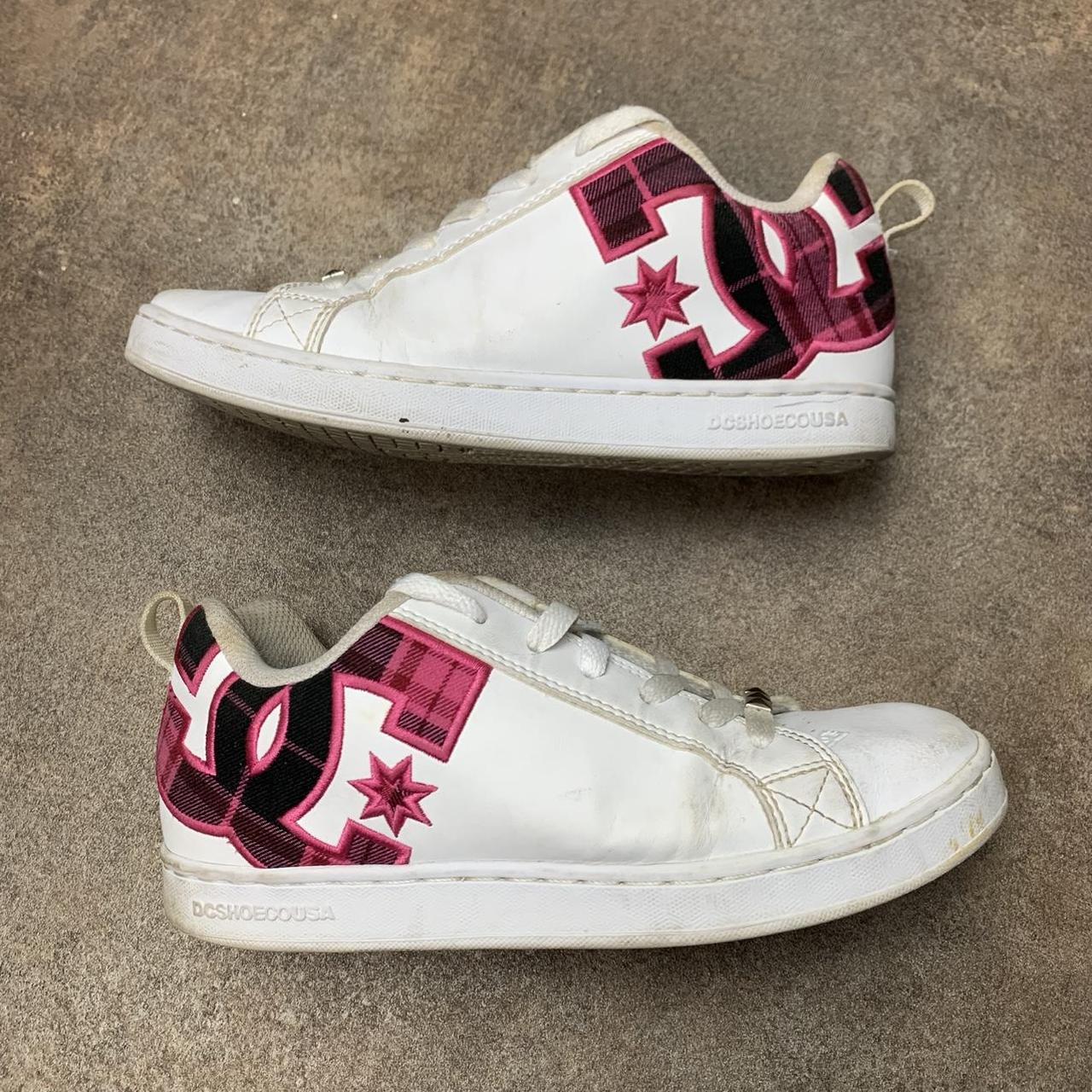 DC Shoes Court Graffik 00s white pink chunky trainers