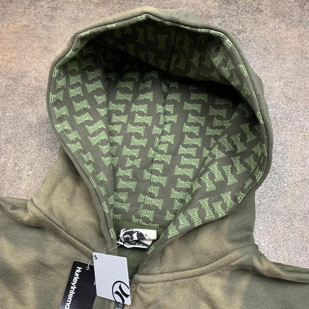 Hurley 00s khaki graphic boxy zip hoodie