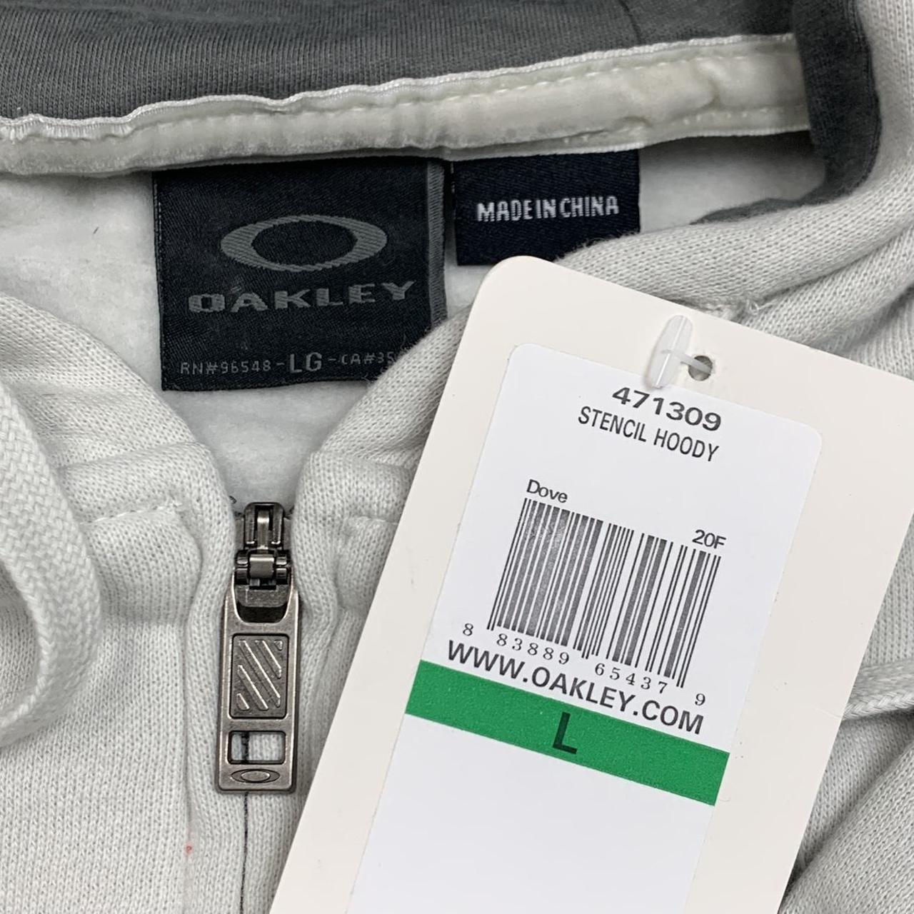 Oakley 00s white graphic boxy hoodie