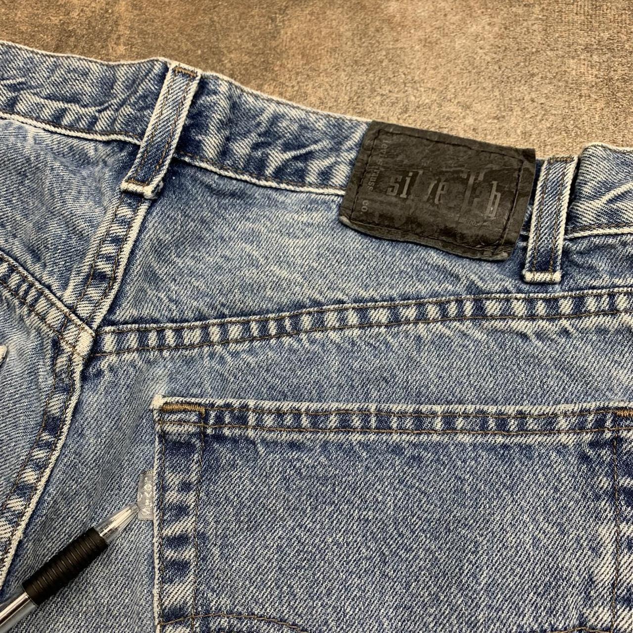 Levi’s Silvertab 00s baggy washed light blue denim jorts