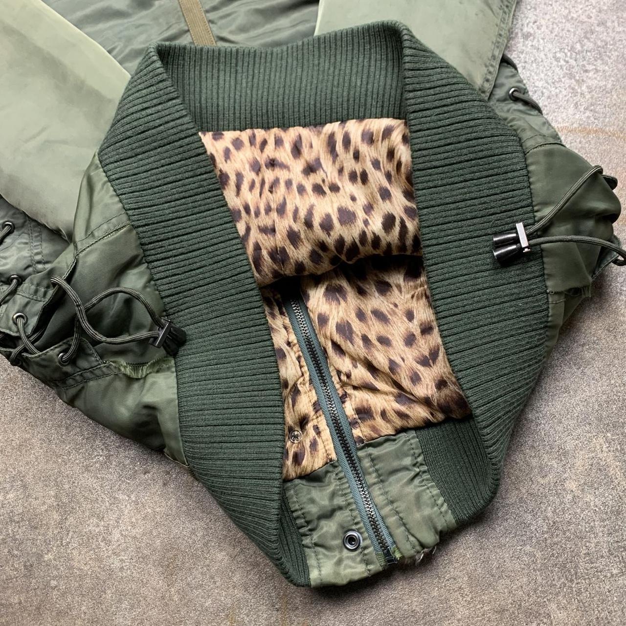 Avirex 00s split hood khaki green utilised jacket