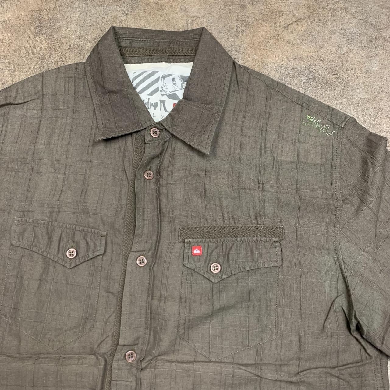 Quiksilver 00s brown green graphic shirt