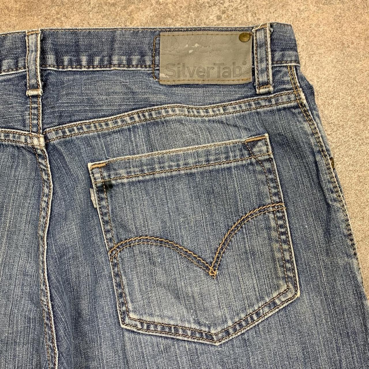 Levi’s Silvertab 00s baggy navy blue denim jeans