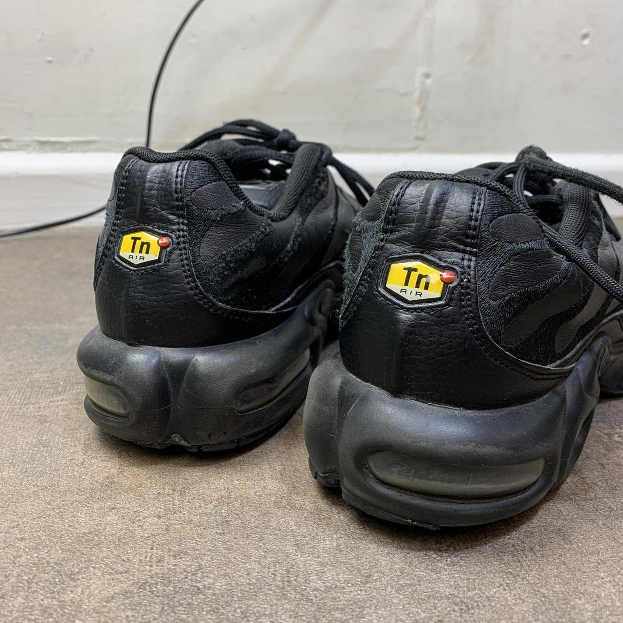 Nike TN black trainers