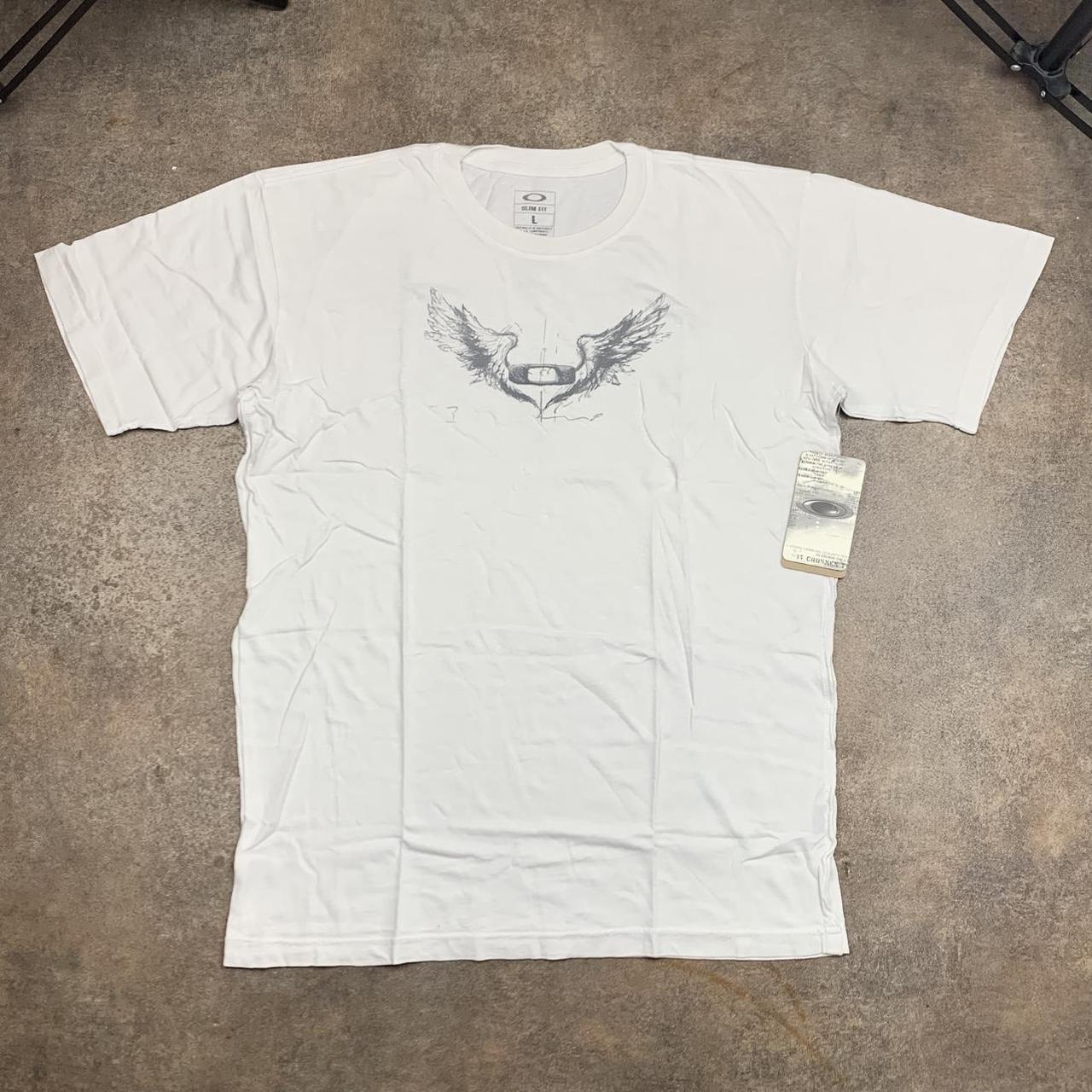 Oakley Flying Tiger 00s white graphic tee