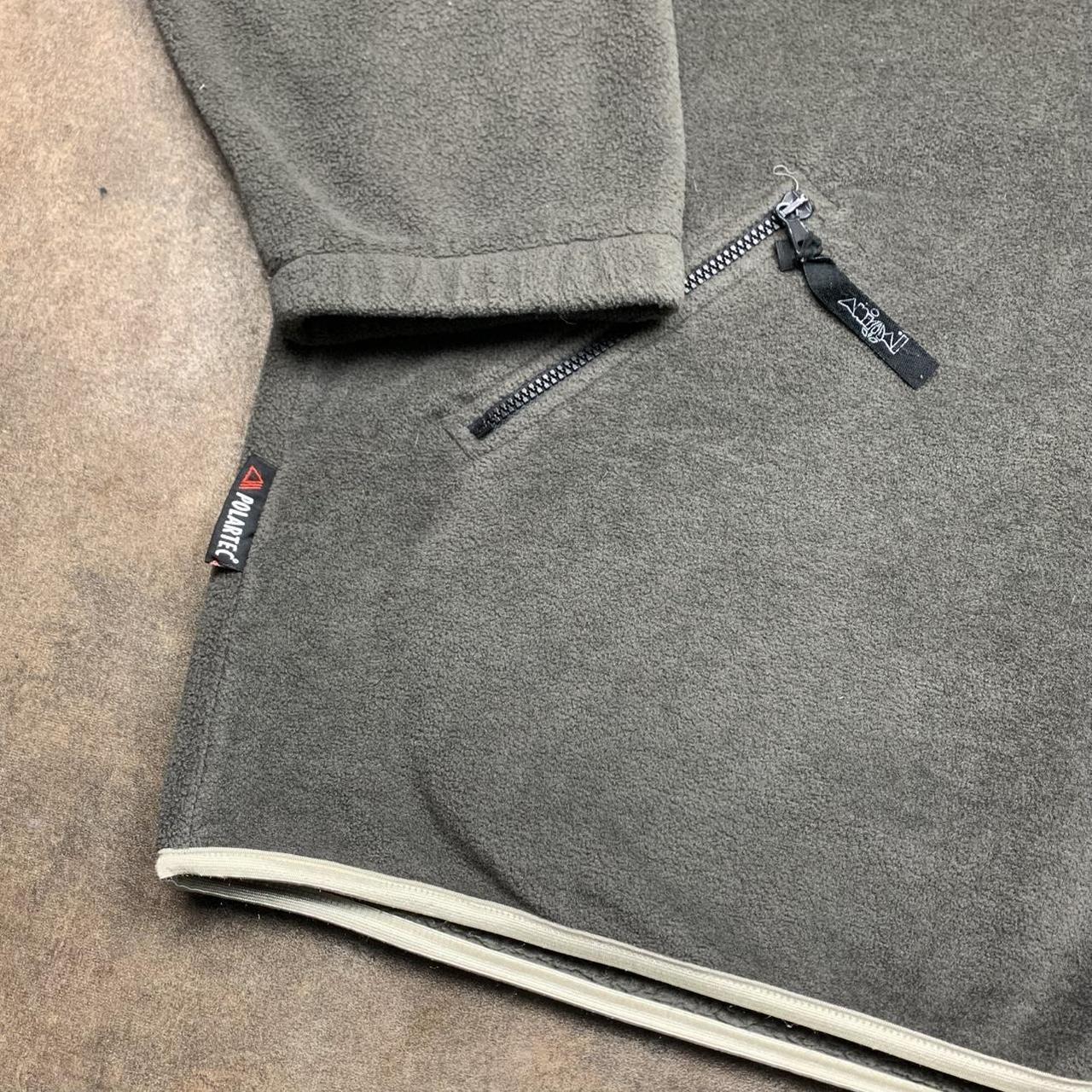 Animal 90s brown-grey boxy logo fleece sweater