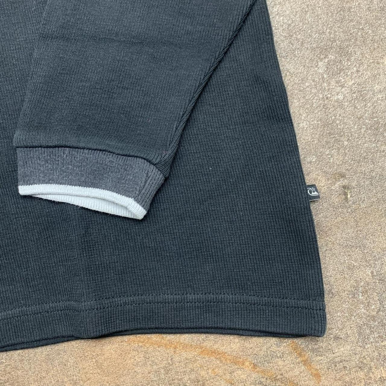 Quiksilver 90s black knit v-neck sweater