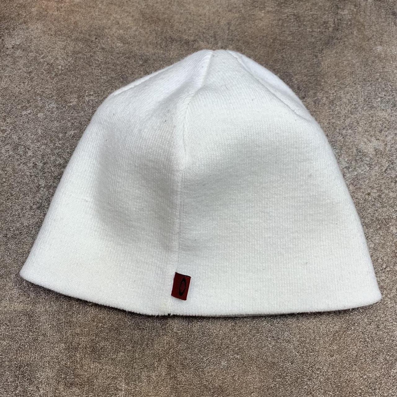 Oakley Software 00s white logo skully beanie