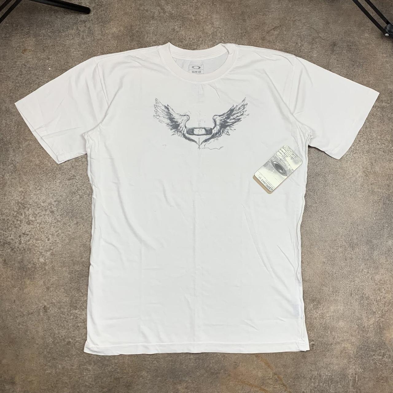 Oakley Flying Tiger 00s white graphic tee