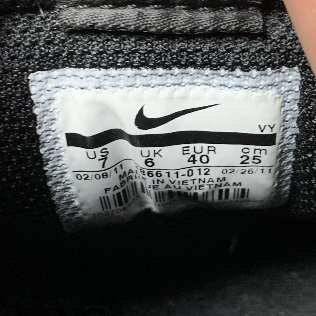 Nike Shox 00s black grey trainers