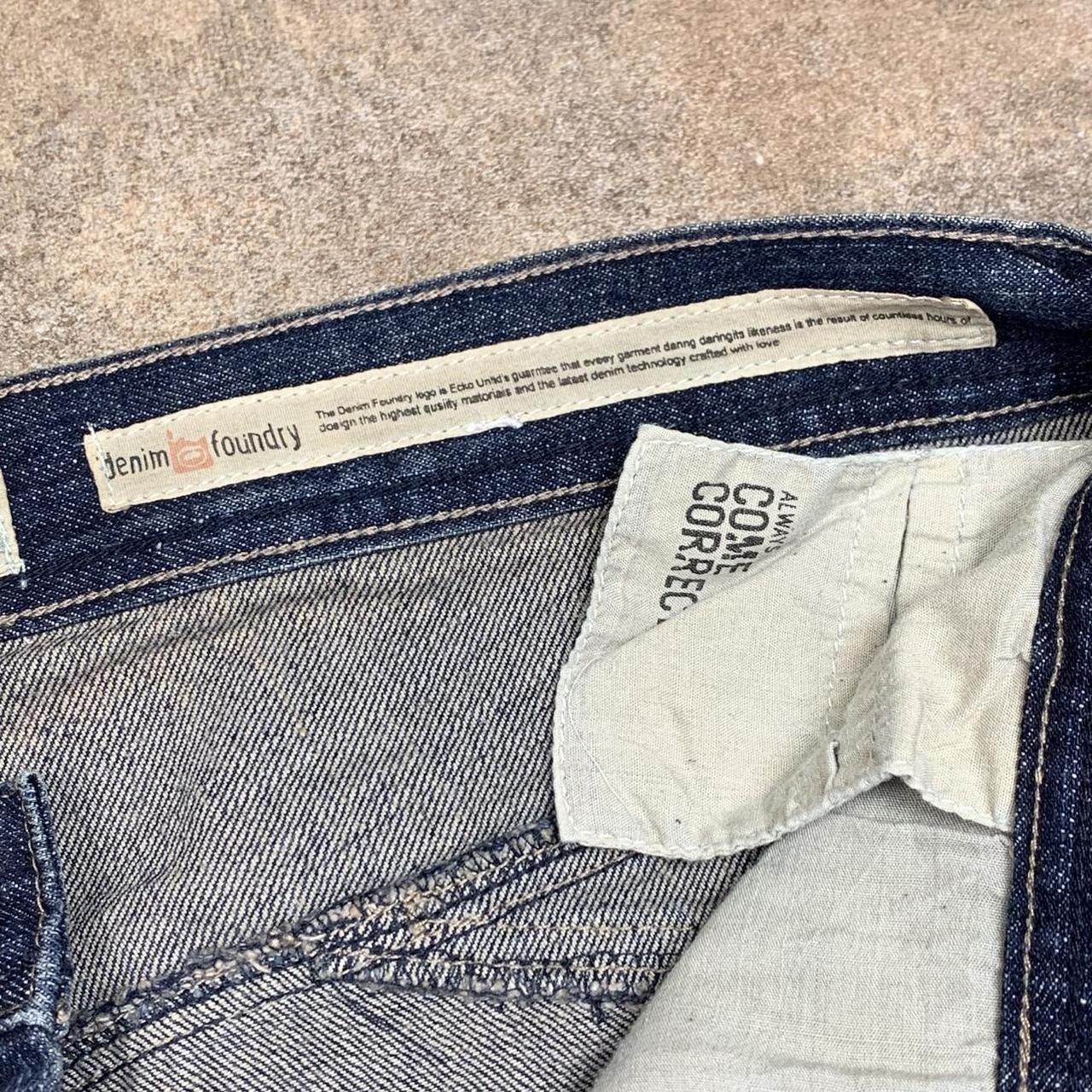 Ecko Unltd. 00s baggy faded navy blue denim jeans