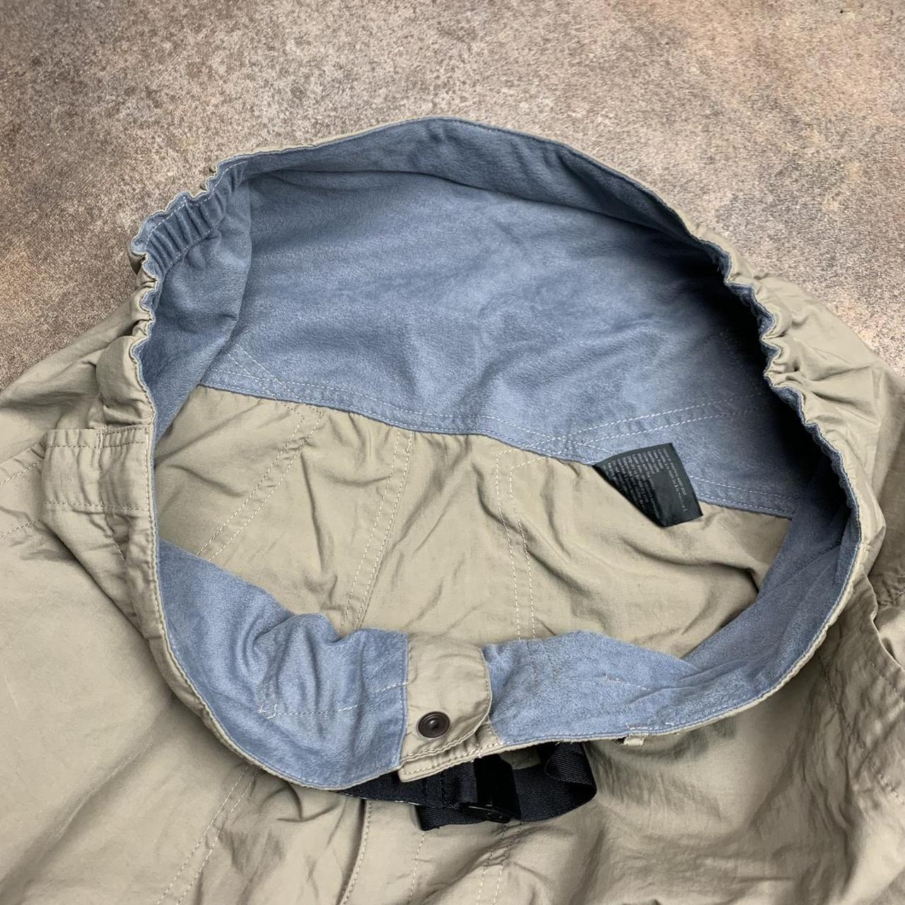 Mountain Hardwear 00s utilised hiking trousers
