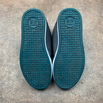 DC Shoes grey grunge studded trainers