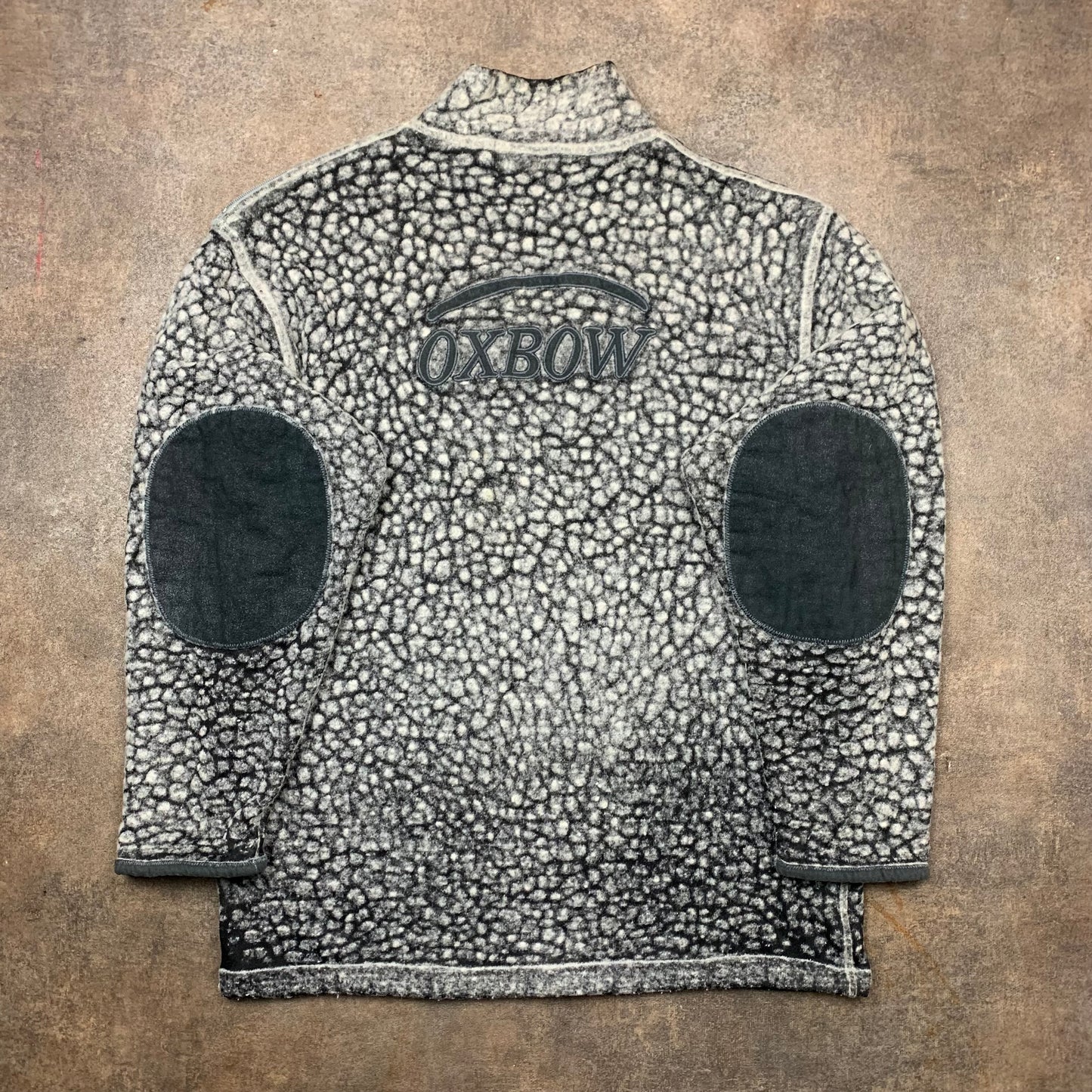 Oxbow 90s shoulder zip graphic knit (XL)