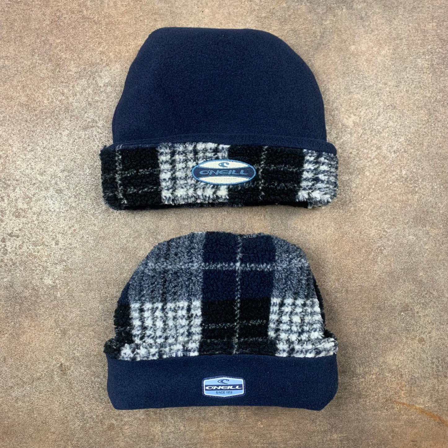 O’Neill 00s reversible plaid navy beanie
