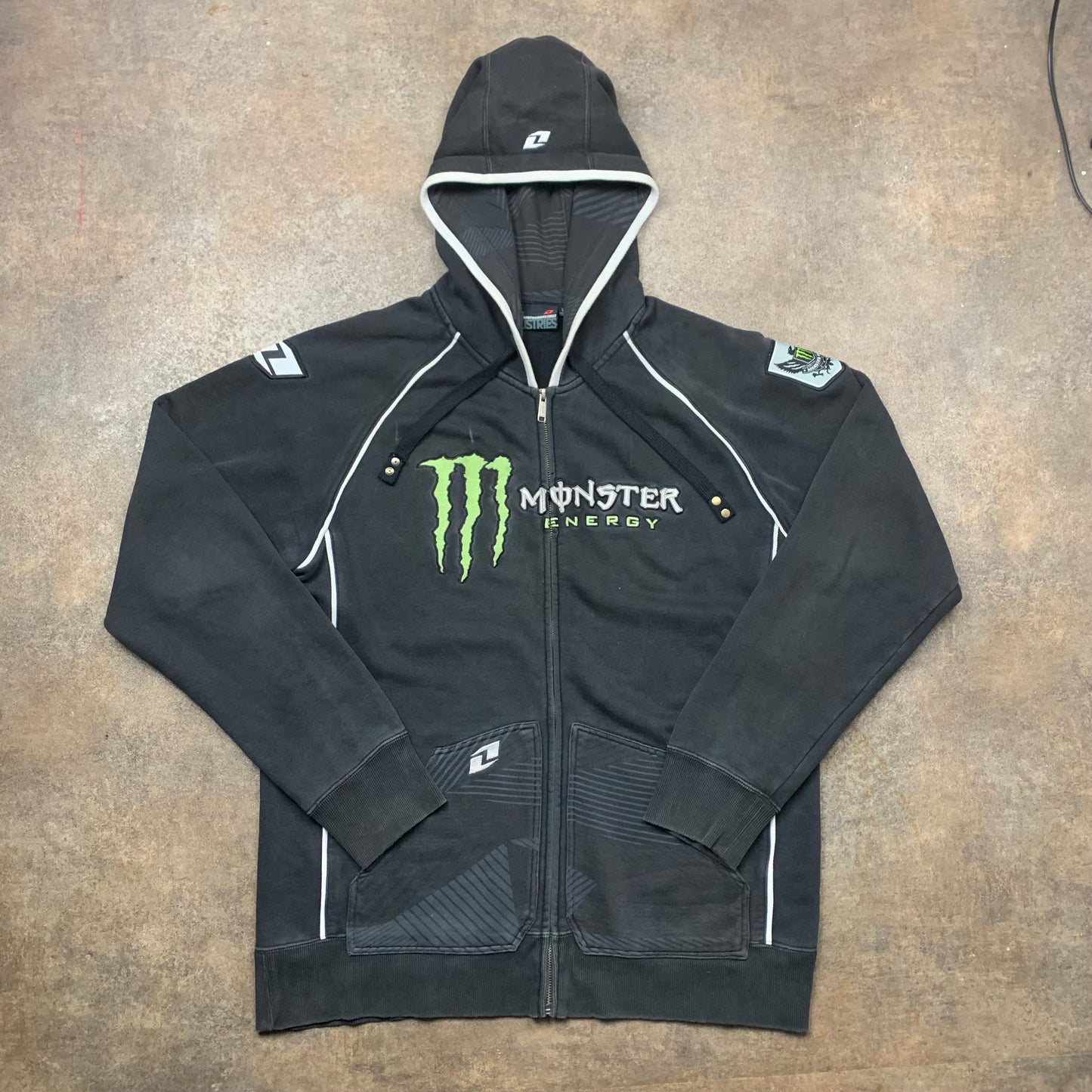 One Industries x Monster Energy 00s graphic hoodie (L)