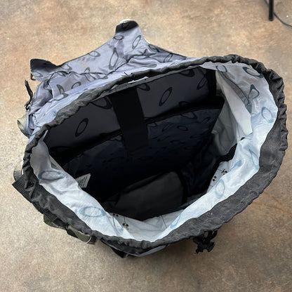Oakley Mechanism 3.0 camo backpack