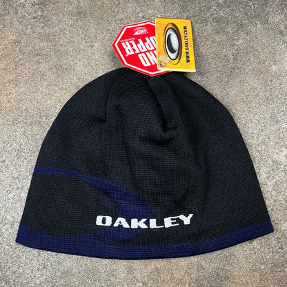 Oakley Software 00s deadstock beanie