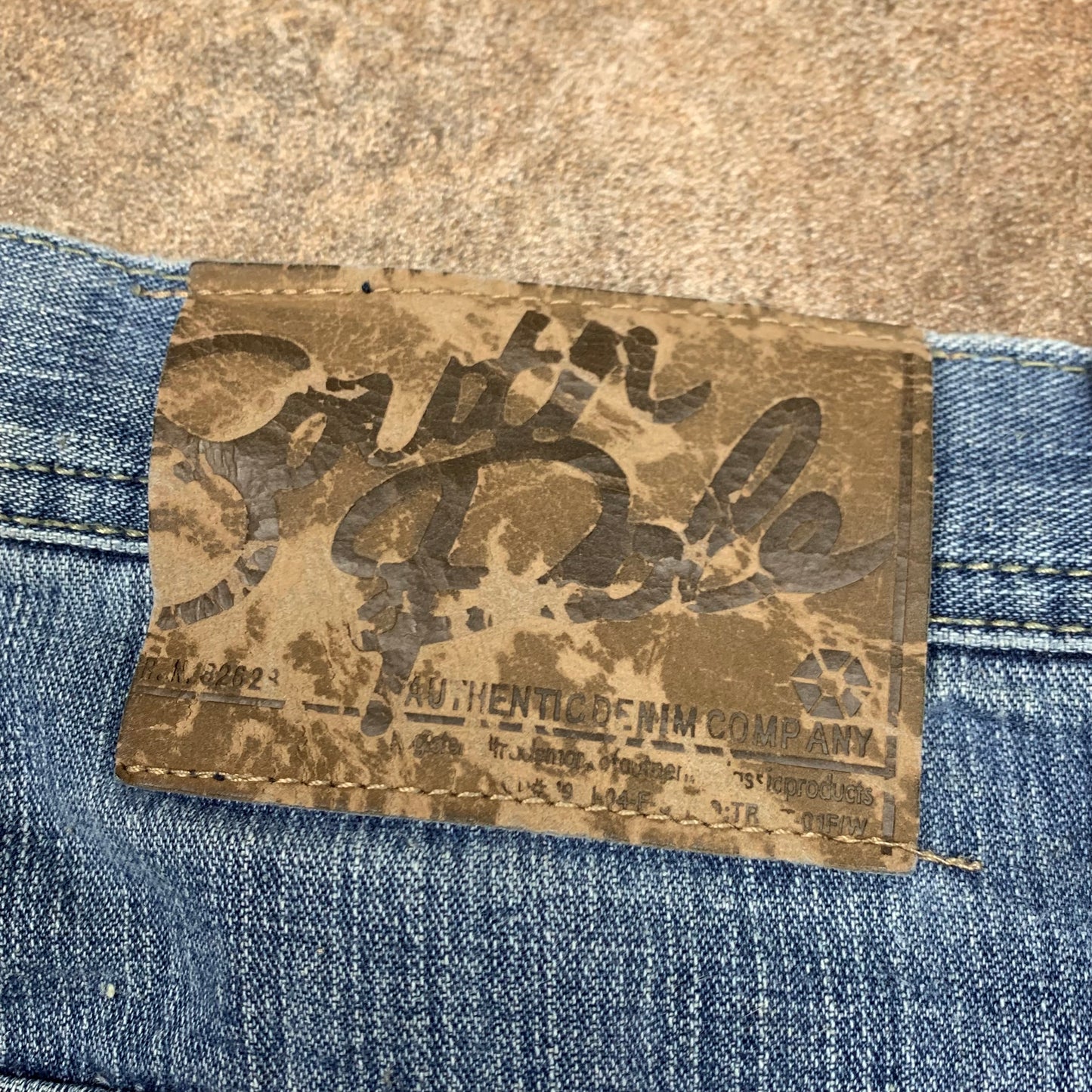 Southpole 00s red tab baggy jorts (36")