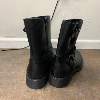 Lavorazione Artigiana black heeled boots (8)