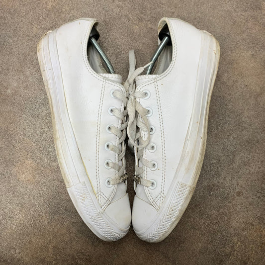 Converse 00s Chuck Taylor low top shoes