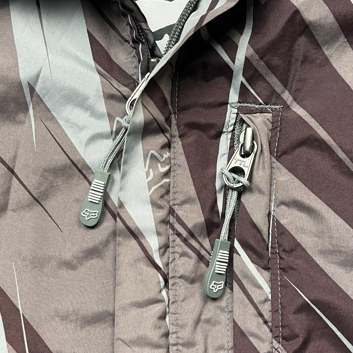 Fox Racing 00s graphic jacket (M)
