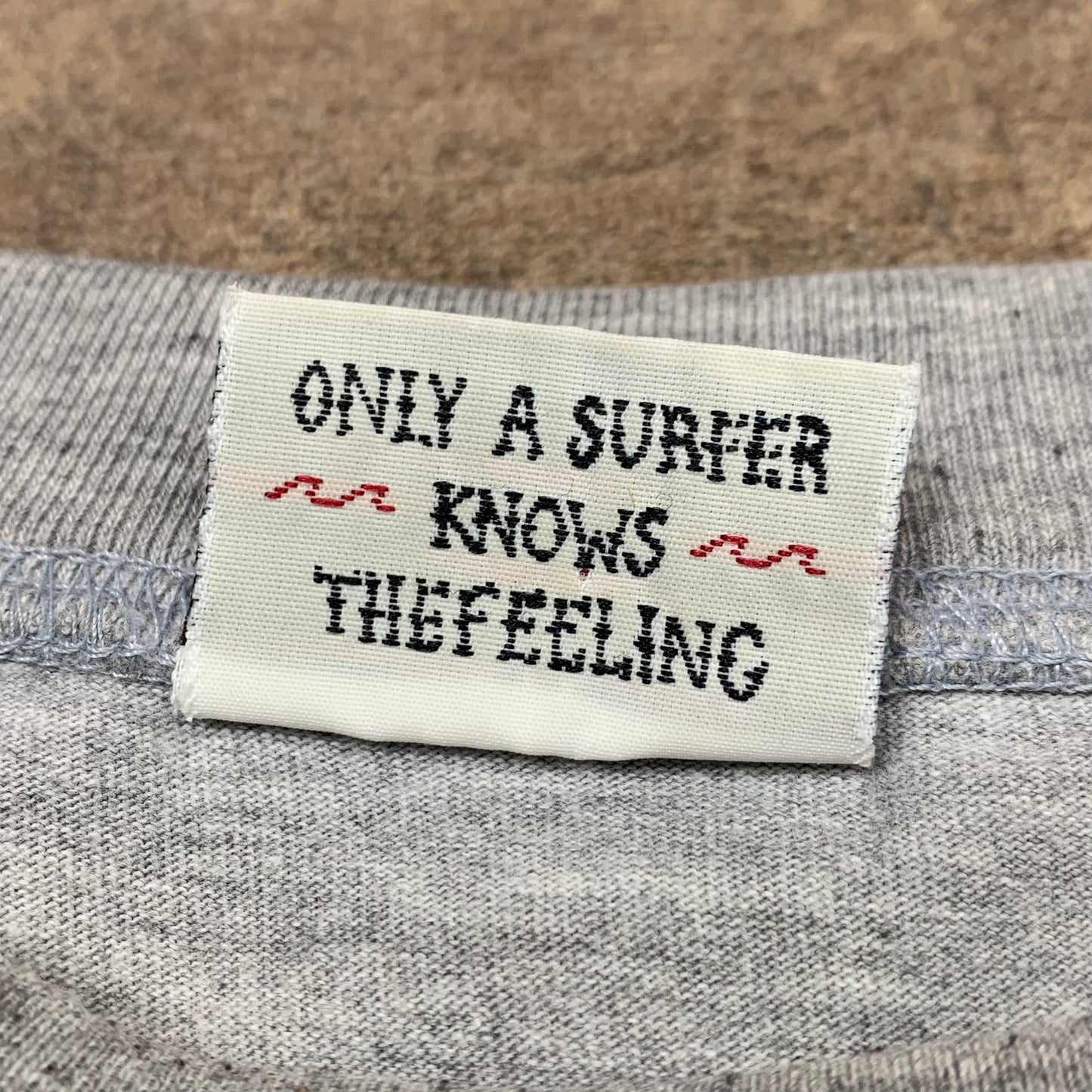 Billabong 90s graphic tee (L)