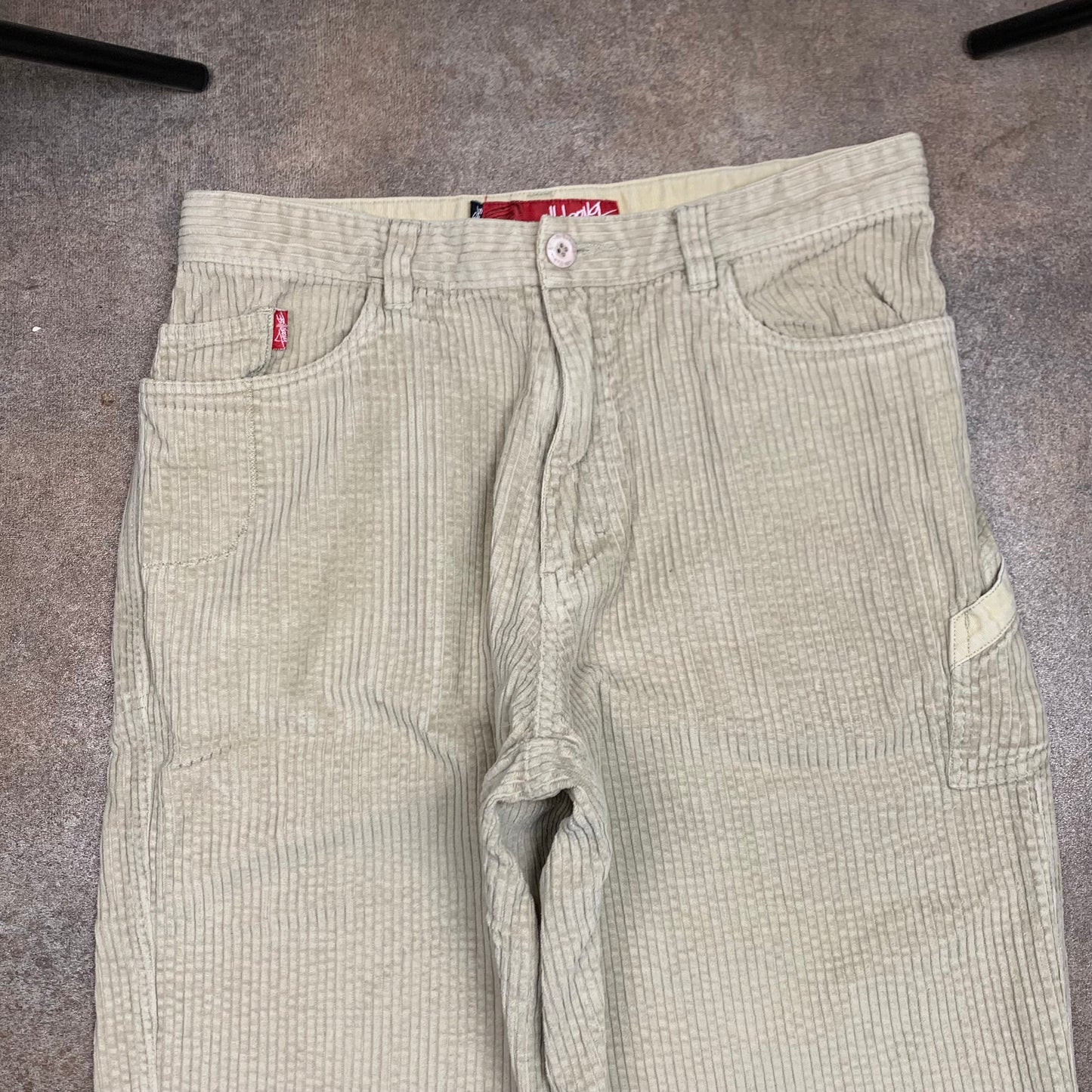 Billabong 00s corduroy graphic jeans (30")
