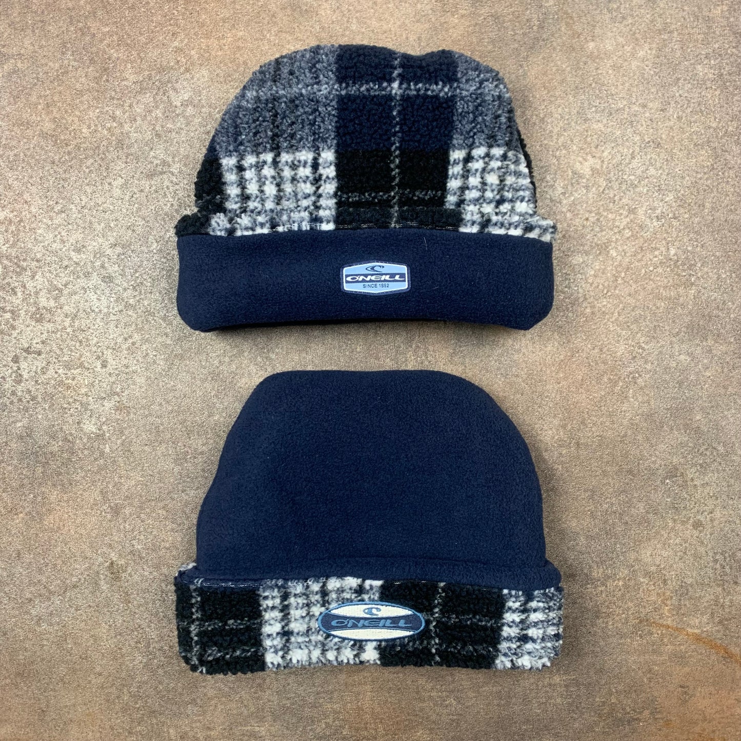 O’Neill 00s reversible plaid navy beanie