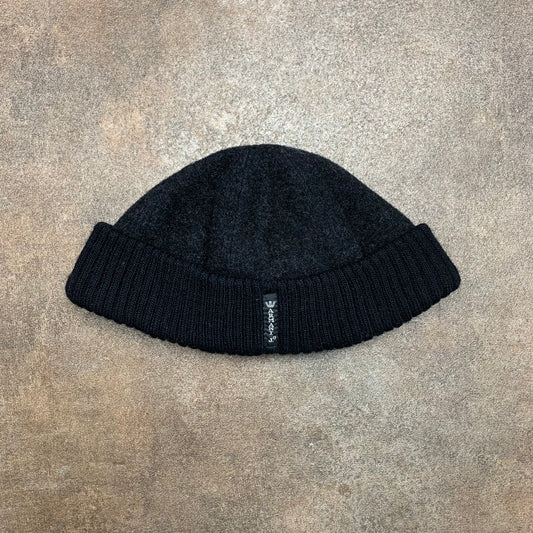 Armani Jeans 00s black grey fisherman beanie