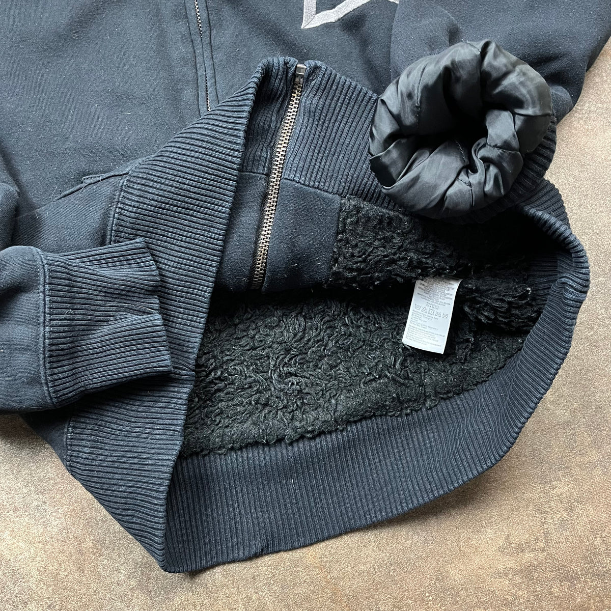 Fox Racing x Monster Energy 00s fur lined hoodie (M)