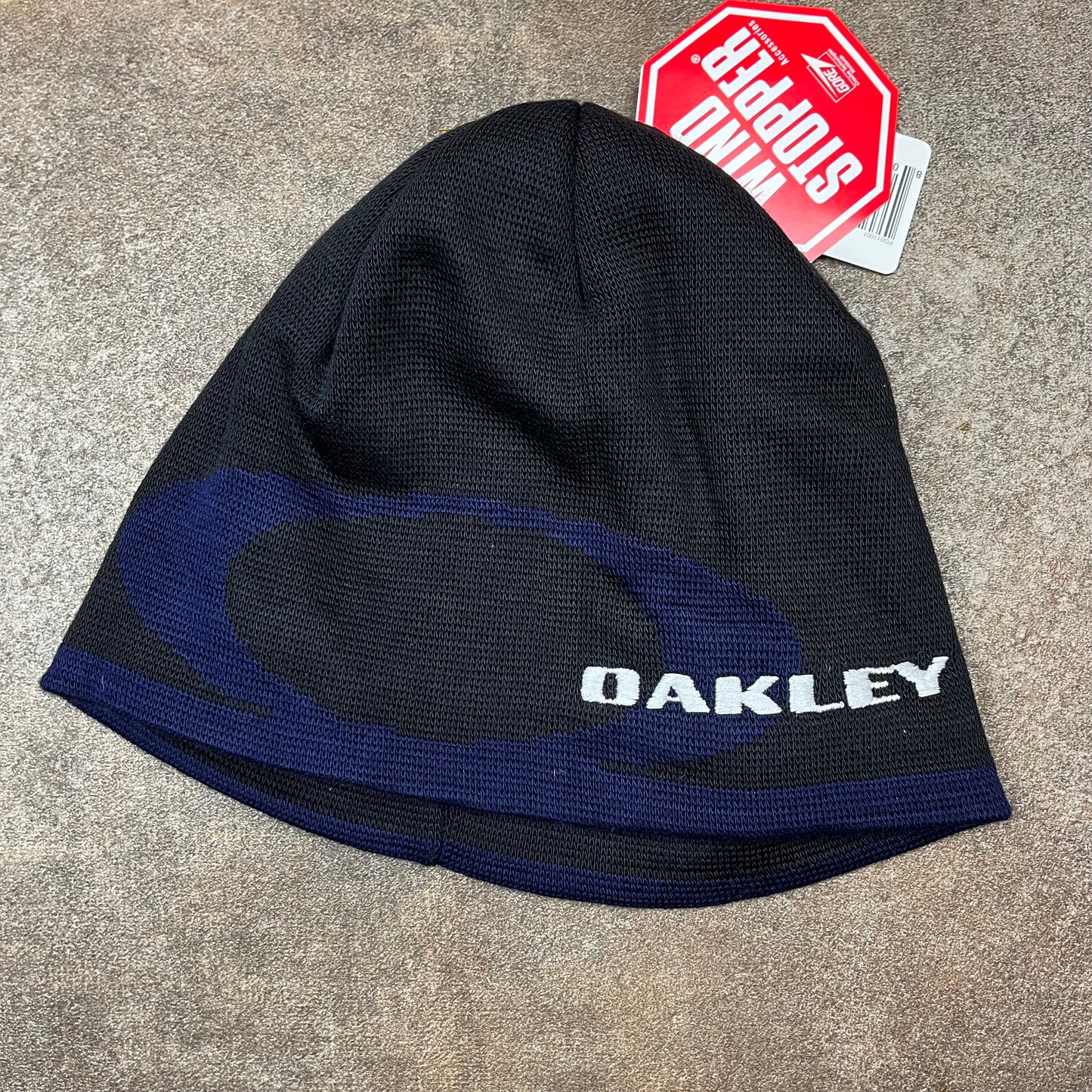 Oakley Software 00s deadstock beanie
