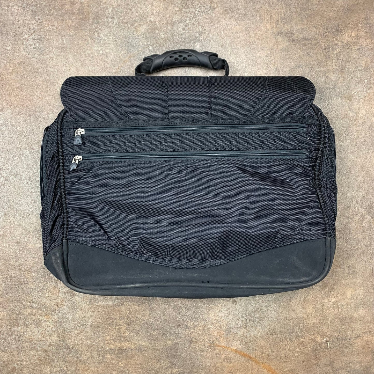 Oakley Software 00s laptop bag