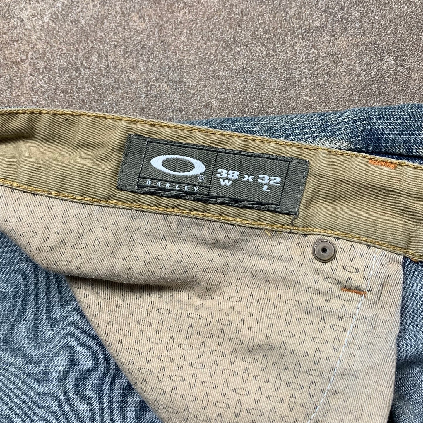 Oakley Software 00s flared faded jeans (38")