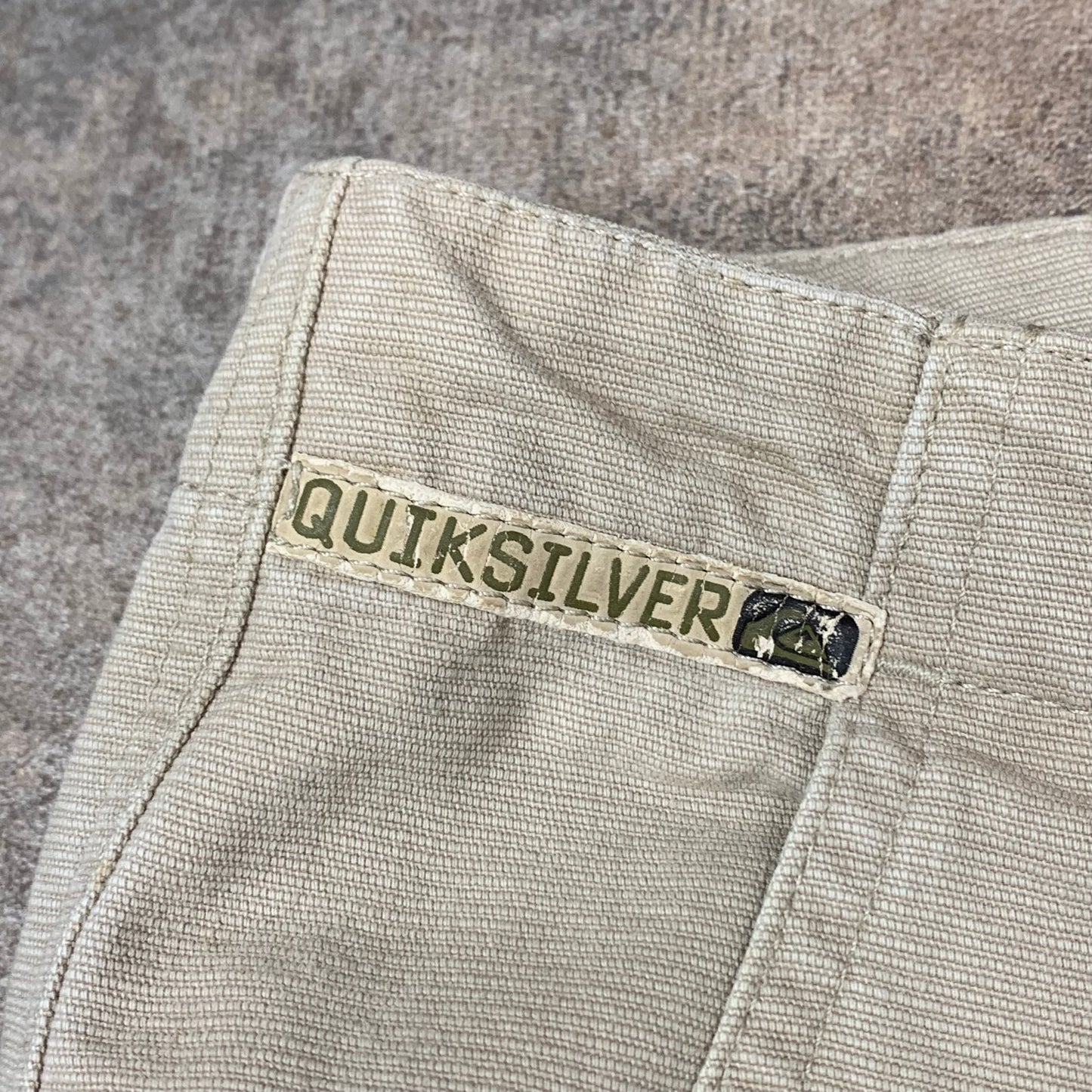 Quiksilver 90s baggy chinos (32")