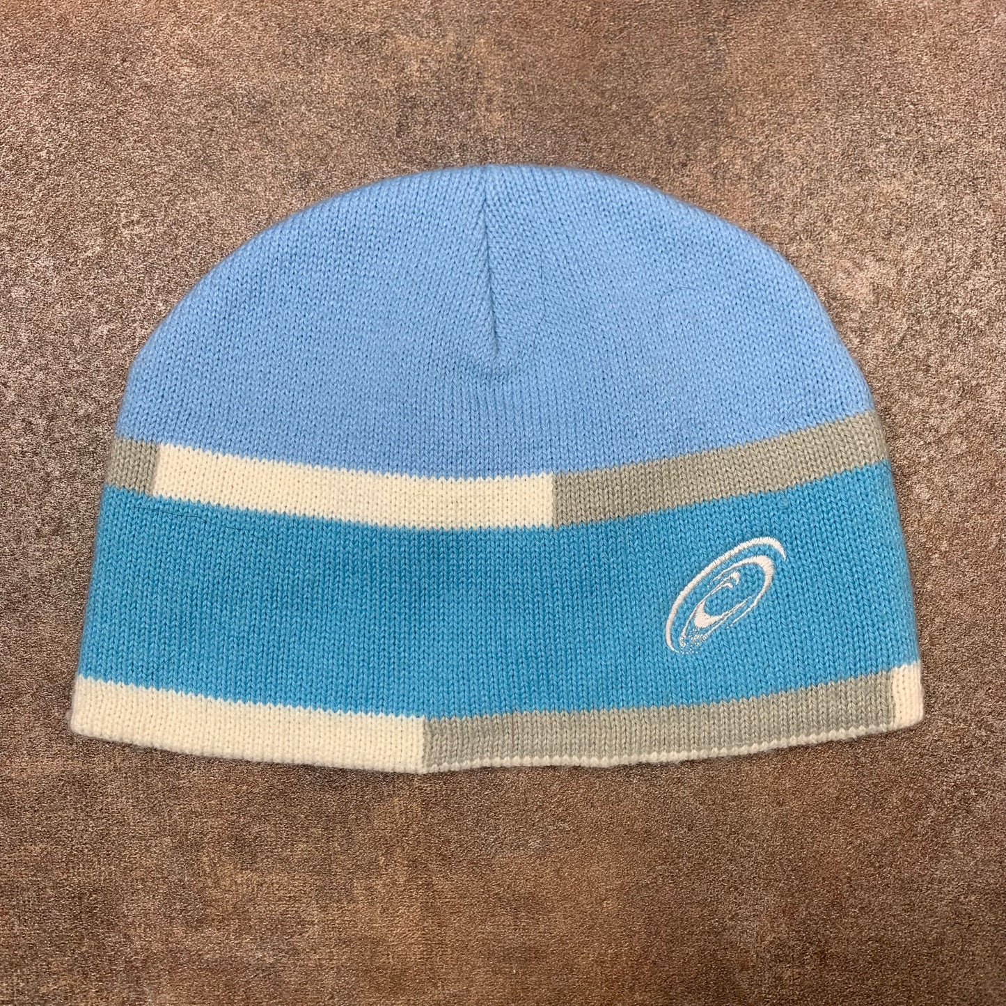 O'Neill Women's 00s scarf and beanie set