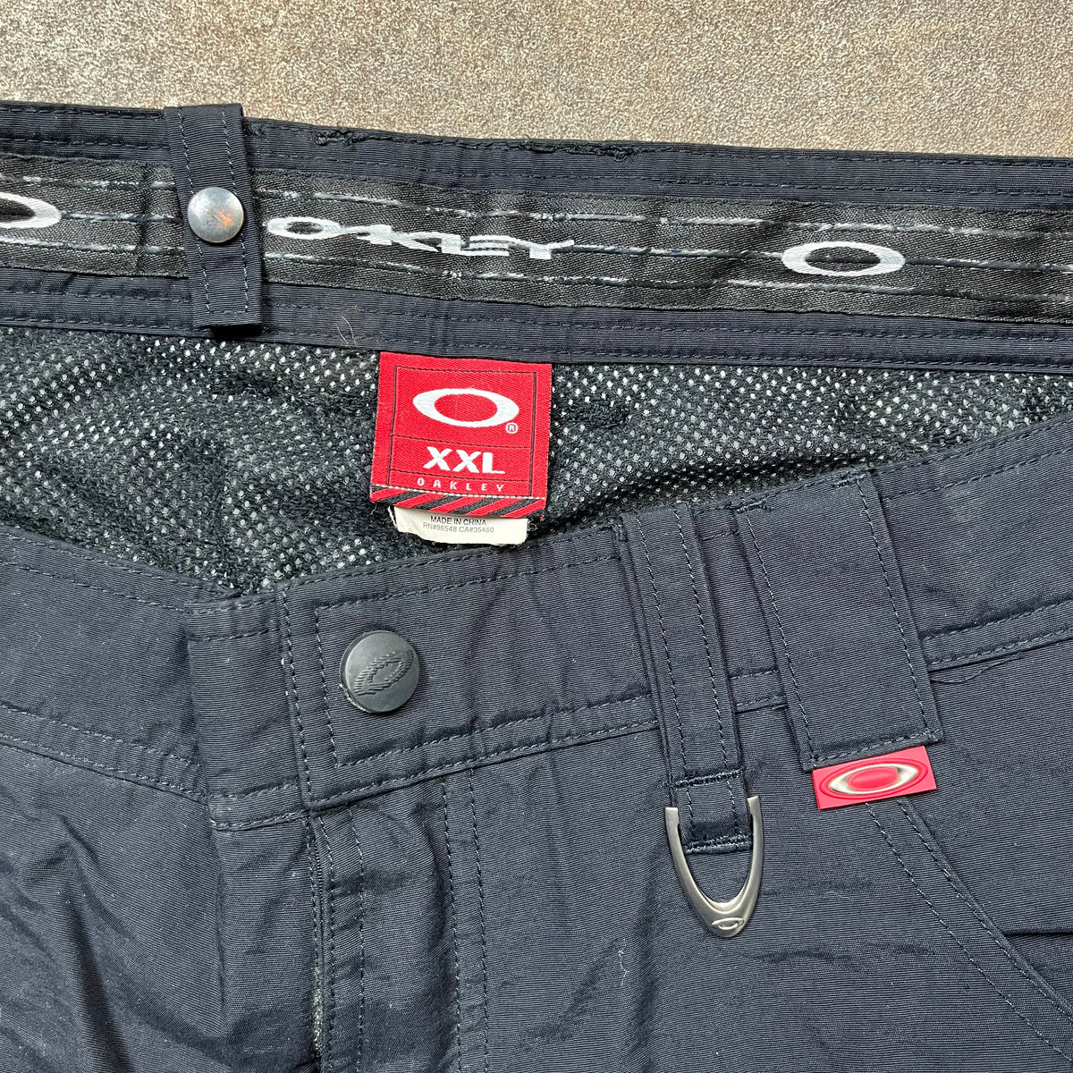 Oakley Software 00s Hydro Fuel skull ski trousers (XXL)