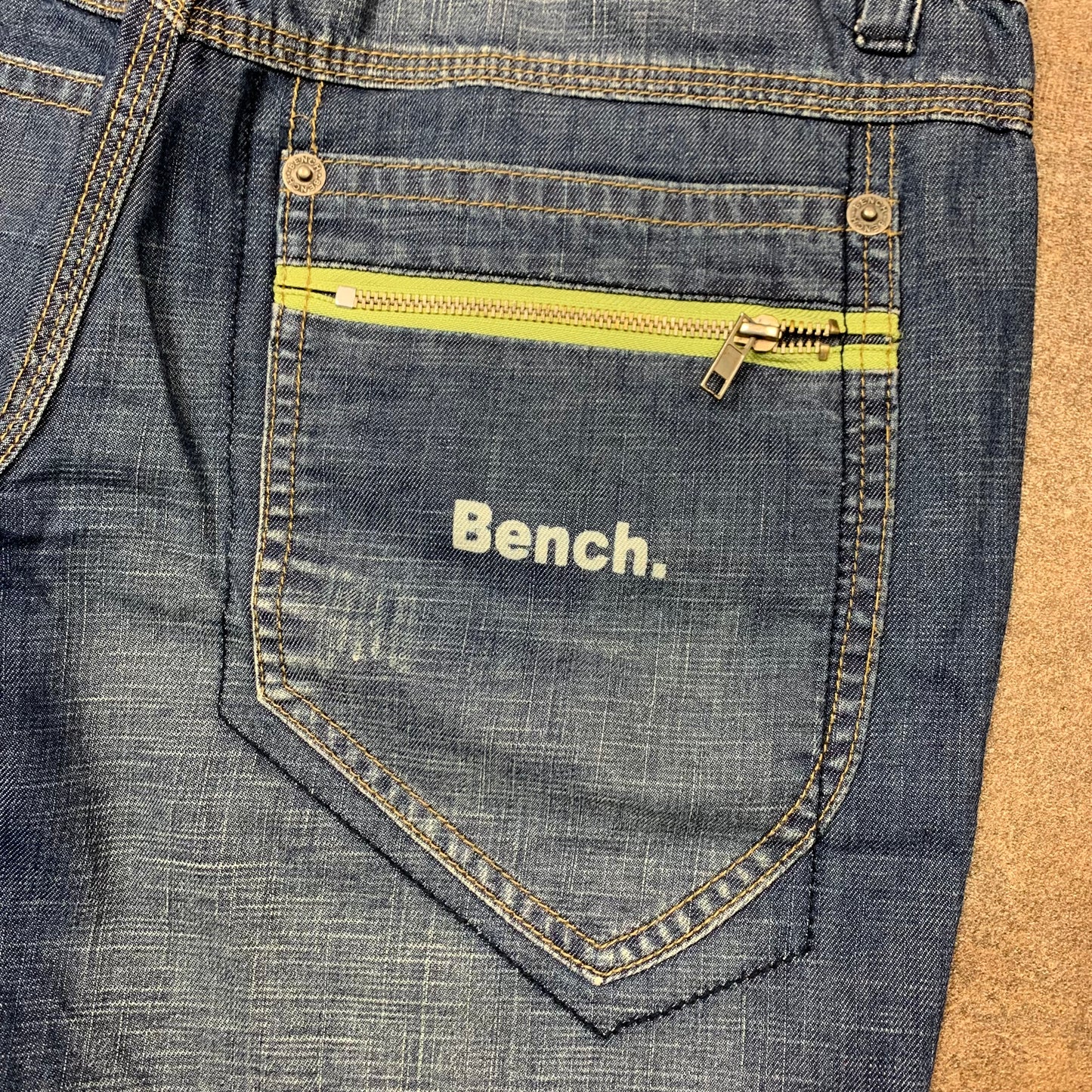 Bench 00s navy faded baggy jeans (32")