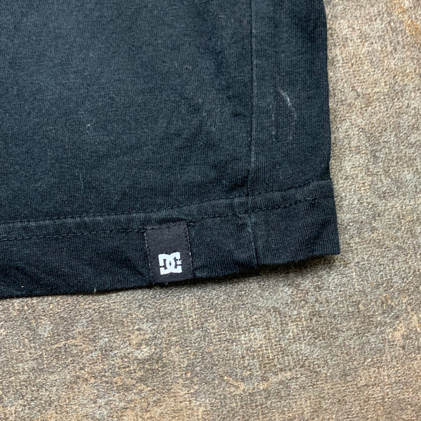 DC Shoes 00s camo graphic tee (M)