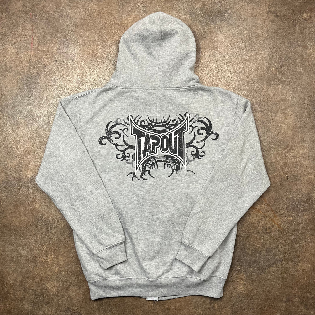 Tapout 00s graphic zip hoodie (L)