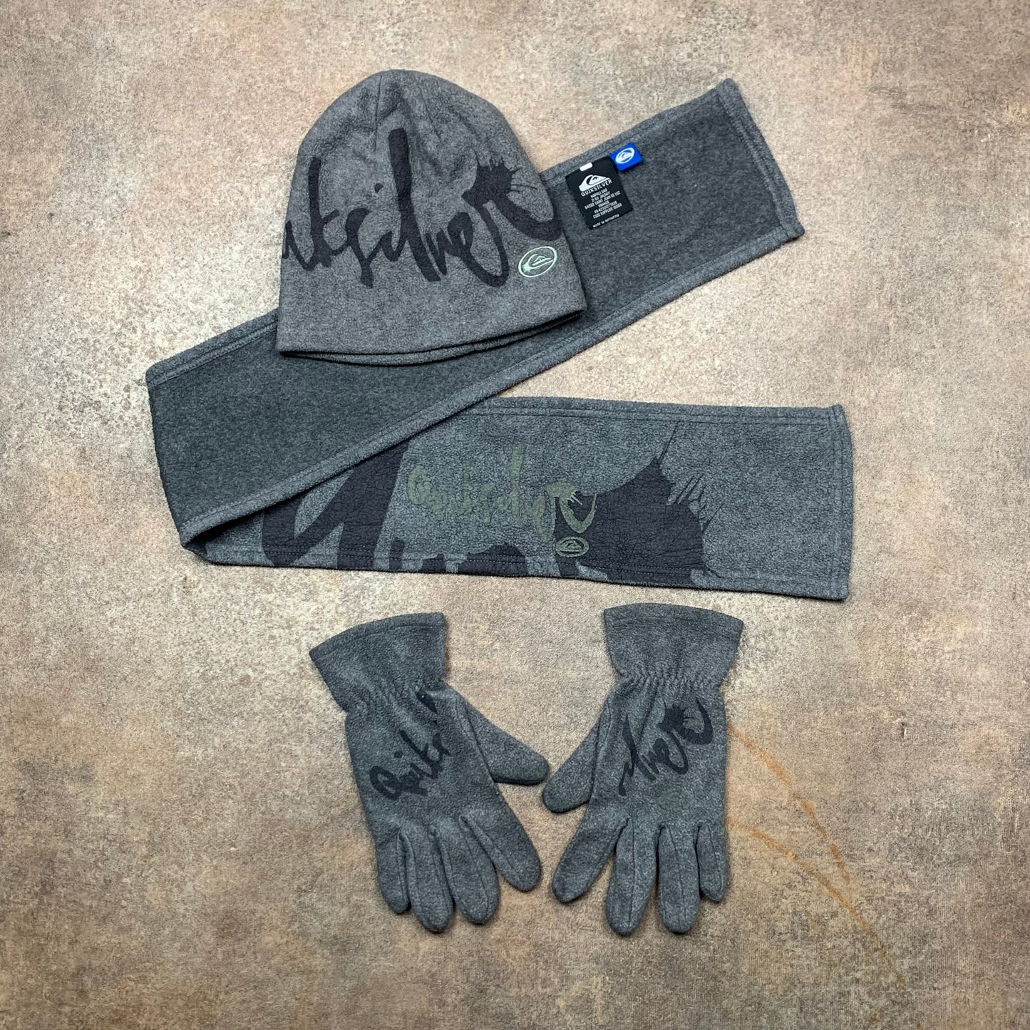 Quiksilver 90s matching winter set