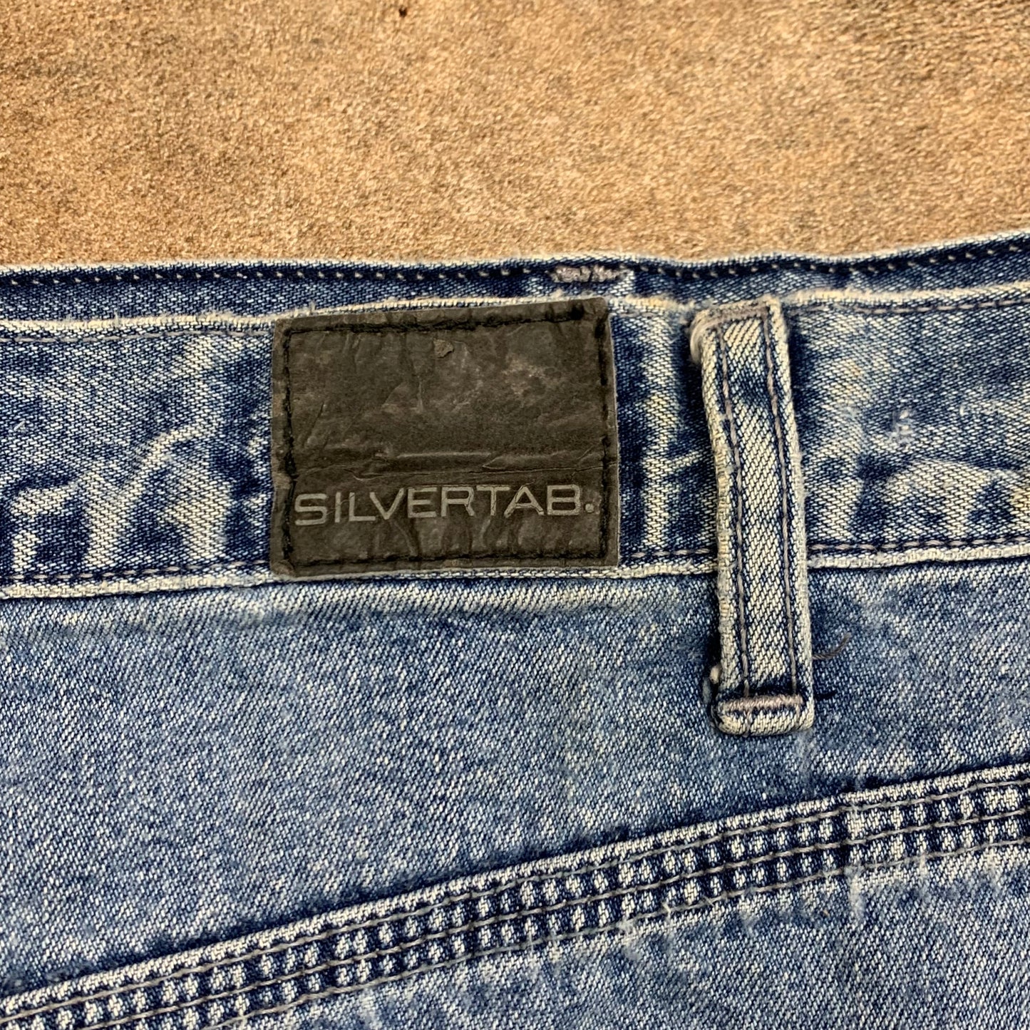 Levi's Silvertab 00s blue baggy carpenter jorts