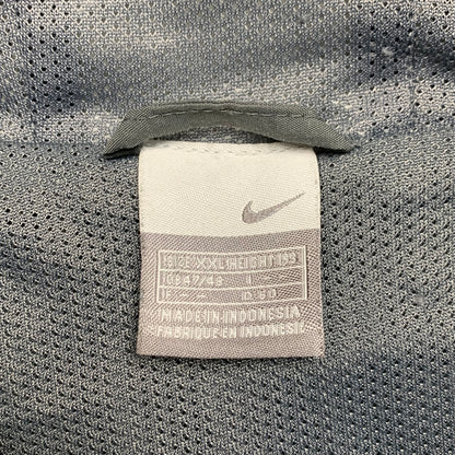 Nike 00s grey white utilised jacket