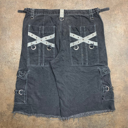 Tripp NYC 00s black baggy grunge cargo jorts